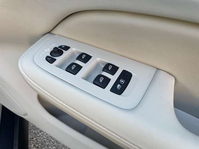 ボルボ Ｖ６０クロスカントリー アルティメット Ｂ５ ＡＷＤ ４ＷＤ R5年 (東北) 99