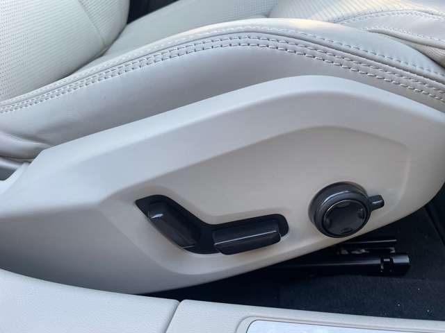 ボルボ Ｖ６０クロスカントリー アルティメット Ｂ５ ＡＷＤ ４ＷＤ R5年 (東北) 99