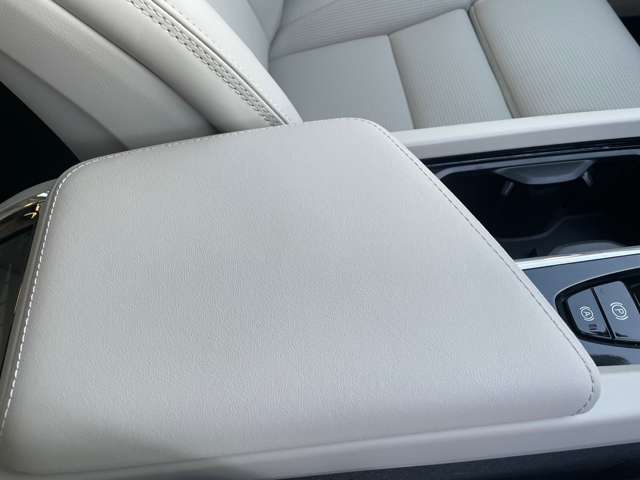 ボルボ Ｖ６０クロスカントリー アルティメット Ｂ５ ＡＷＤ ４ＷＤ R5年 (東北) 99