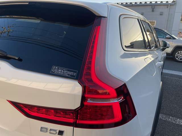 ボルボ Ｖ６０クロスカントリー アルティメット Ｂ５ ＡＷＤ ４ＷＤ R5年 (東北) 99