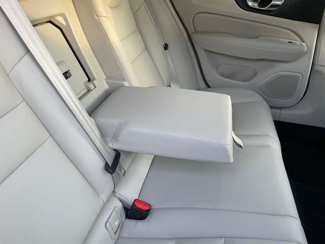 ボルボ Ｖ６０クロスカントリー アルティメット Ｂ５ ＡＷＤ ４ＷＤ R5年 (東北) 99