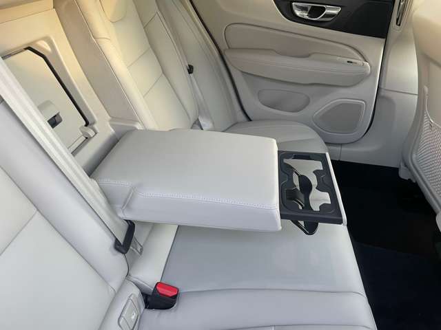 ボルボ Ｖ６０クロスカントリー アルティメット Ｂ５ ＡＷＤ ４ＷＤ R5年 (東北) 99