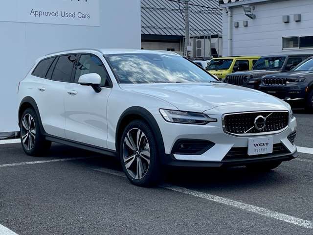 ボルボ Ｖ６０クロスカントリー アルティメット Ｂ５ ＡＷＤ ４ＷＤ R5年 (東北) 99