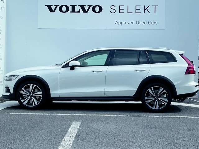 ボルボ Ｖ６０クロスカントリー アルティメット Ｂ５ ＡＷＤ ４ＷＤ R5年 (東北) 99