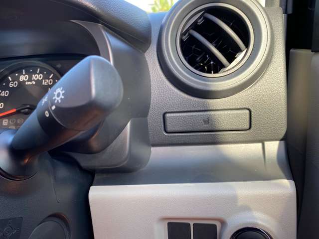 トヨタ パッソ １．０ Ｘ R1年 (東北) 99