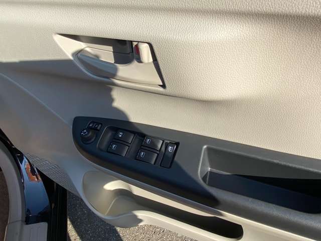 トヨタ パッソ １．０ Ｘ R1年 (東北) 99