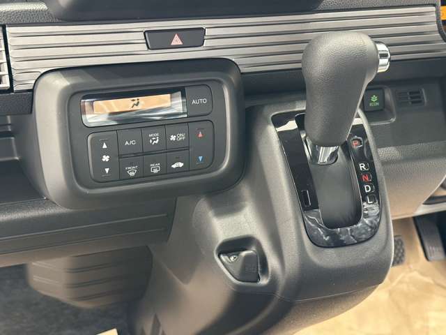 ホンダ Ｎ−ＶＡＮ ６６０ ＋スタイル ファン R4年 (中国) 99