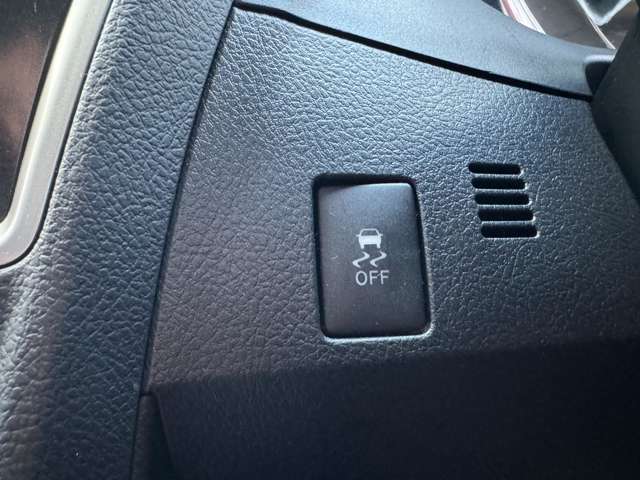 トヨタ オーリス １．５ １５０Ｘ ４ＷＤ H26年 (東北) 99