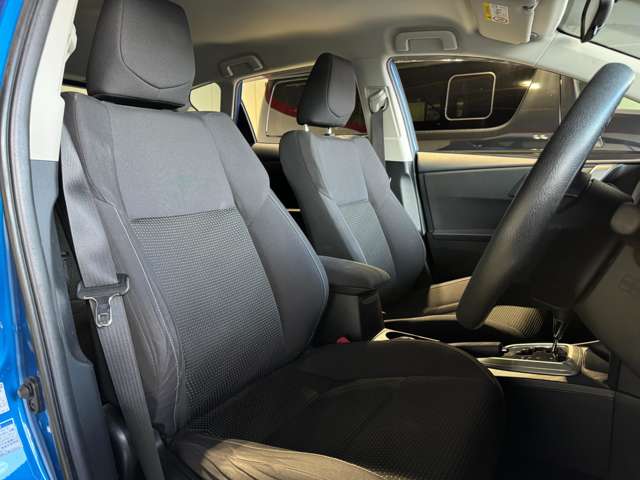 トヨタ オーリス １．５ １５０Ｘ ４ＷＤ H26年 (東北) 99