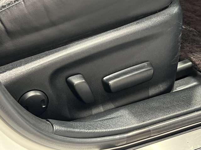 トヨタ クラウンアスリート ２．５ Ｇ H25年 (関東) 99