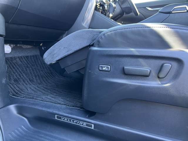 トヨタ ヴェルファイア ３．５ ＺＡ Ｇエディション ４ＷＤ H27年 (関東) 99