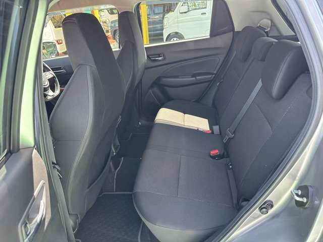 スズキ スイフト スポーツ １．４ R5年 (東海) 99