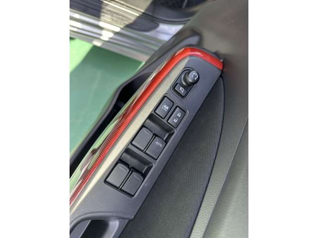 スズキ スイフト スポーツ １．４ R5年 (東海) 99