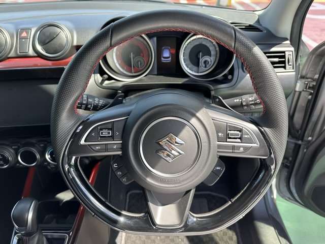スズキ スイフト スポーツ １．４ R5年 (東海) 99
