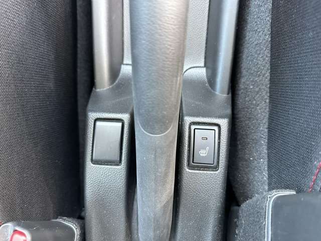 スズキ スイフト スポーツ １．４ R5年 (東海) 99