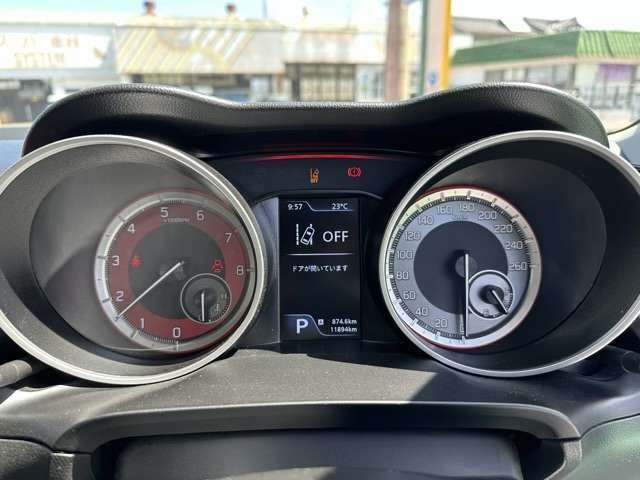 スズキ スイフト スポーツ １．４ R5年 (東海) 99