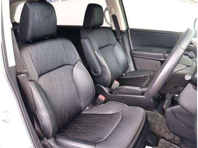 ホンダ オデッセイ　ハイブリッド ２．０ ハイブリッド アブソルート ホンダセンシング アドバンスドパッケージ H28年 (関東) 99