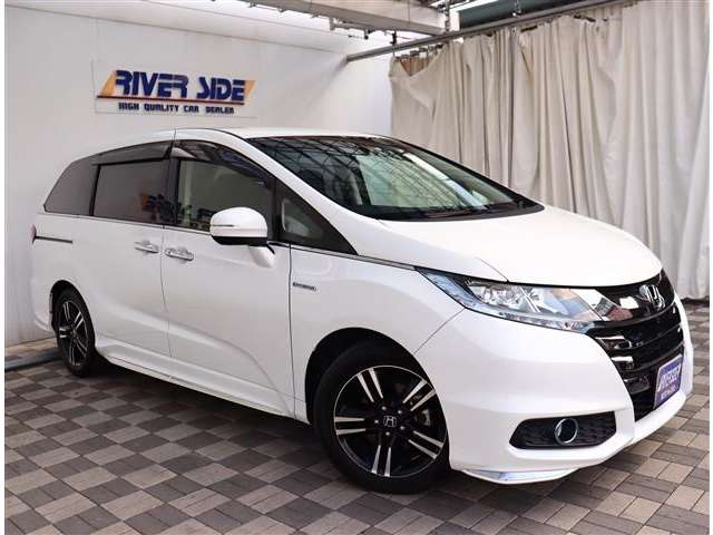 ホンダ オデッセイ　ハイブリッド ２．０ ハイブリッド アブソルート ホンダセンシング アドバンスドパッケージ H28年 (関東) 99