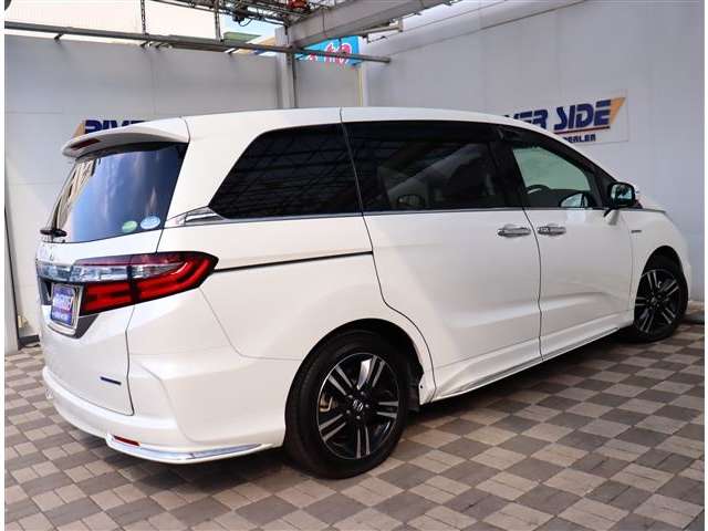 ホンダ オデッセイ　ハイブリッド ２．０ ハイブリッド アブソルート ホンダセンシング アドバンスドパッケージ H28年 (関東) 99