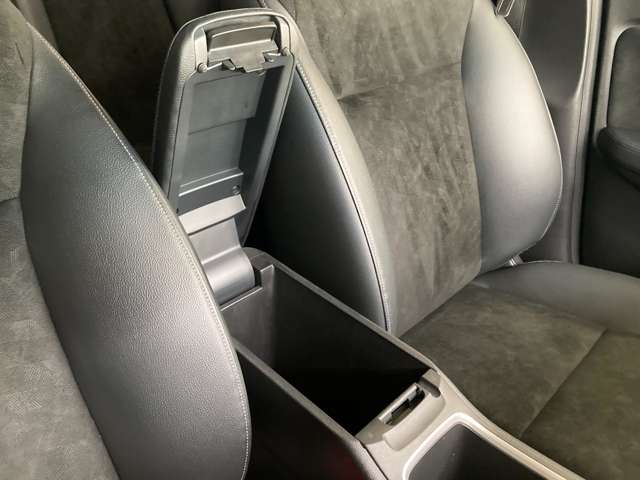 ホンダ シャトル １．５ ハイブリッド Ｘ スタイルエディション ４ＷＤ H28年 (北海道) 99