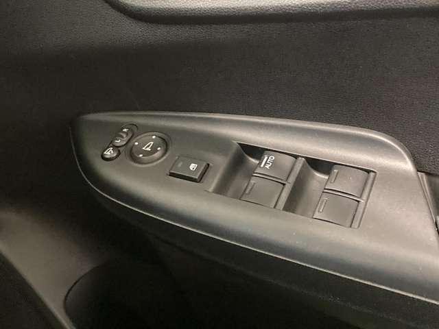 ホンダ シャトル １．５ ハイブリッド Ｘ スタイルエディション ４ＷＤ H28年 (北海道) 99