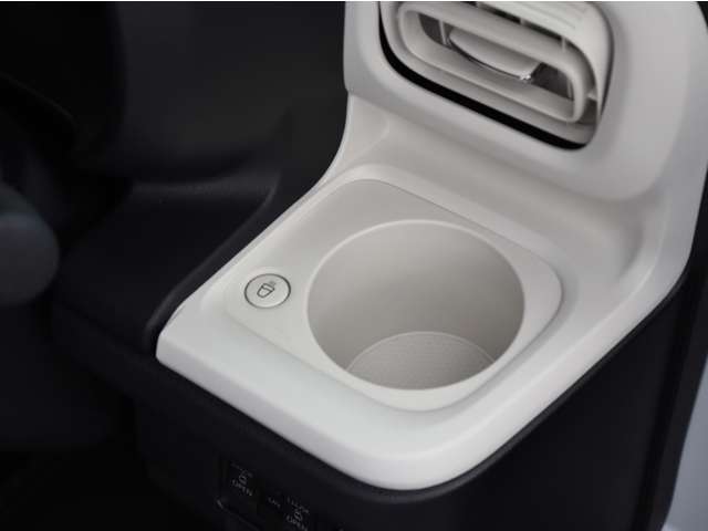 ダイハツ ムーヴ　キャンバス ６６０ ストライプス Ｇ R5年 (中国) 99