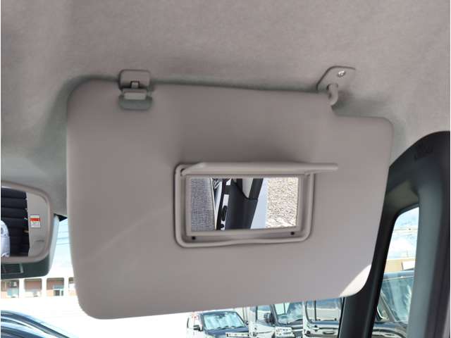 ダイハツ ムーヴ　キャンバス ６６０ ストライプス Ｇ R5年 (中国) 99