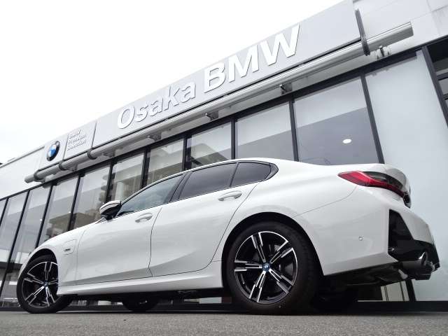 ＢＭＷ ３シリーズ ３３０ｅ　Ｍスポーツ R5年 (近畿) 99