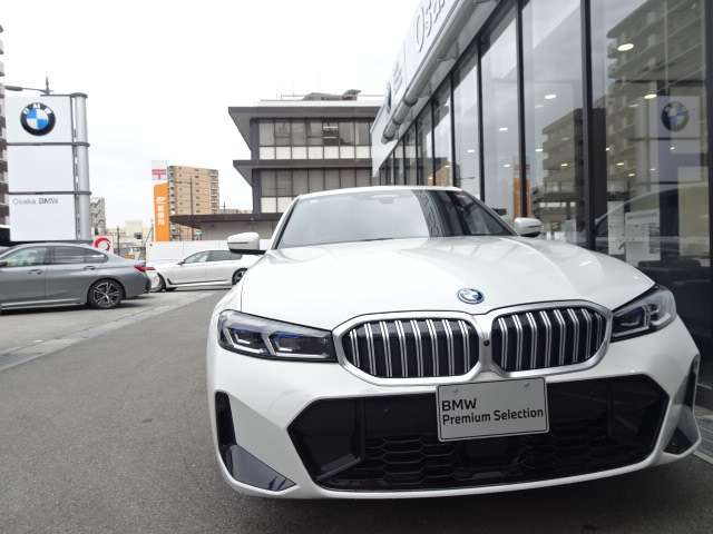 ＢＭＷ ３シリーズ ３３０ｅ　Ｍスポーツ R5年 (近畿) 99