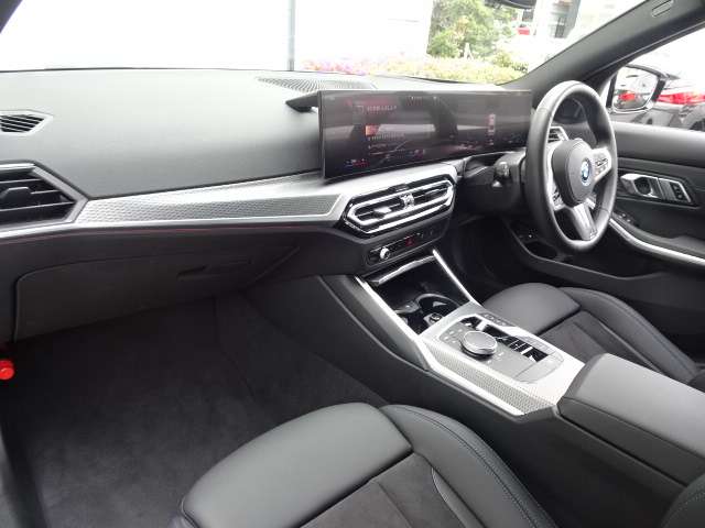 ＢＭＷ ３シリーズ ３３０ｅ　Ｍスポーツ R5年 (近畿) 99