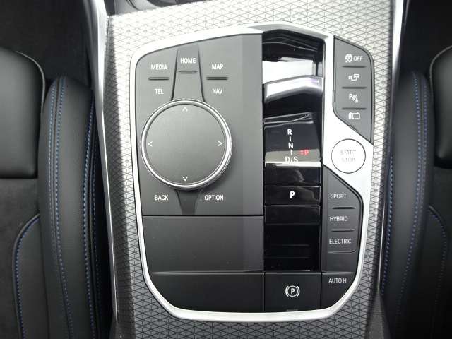 ＢＭＷ ３シリーズ ３３０ｅ　Ｍスポーツ R5年 (近畿) 99