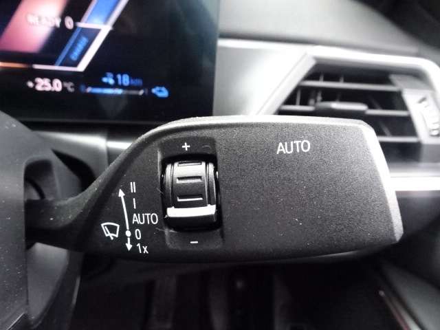 ＢＭＷ ３シリーズ ３３０ｅ　Ｍスポーツ R5年 (近畿) 99