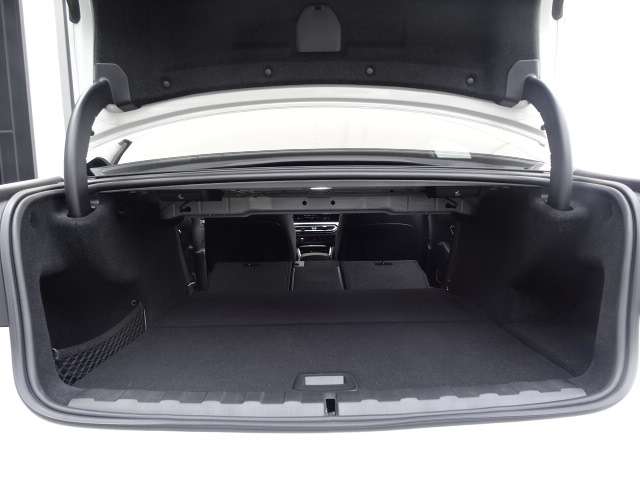 ＢＭＷ ３シリーズ ３３０ｅ　Ｍスポーツ R5年 (近畿) 99