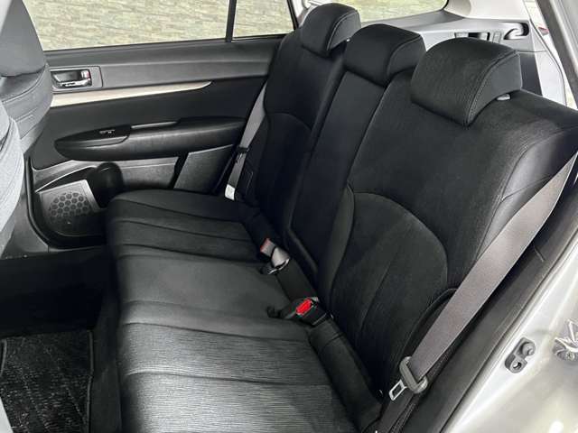 スバル レガシィツーリングワゴン ２．５ Ｉ アイサイト ４ＷＤ H25年 (関東) 99