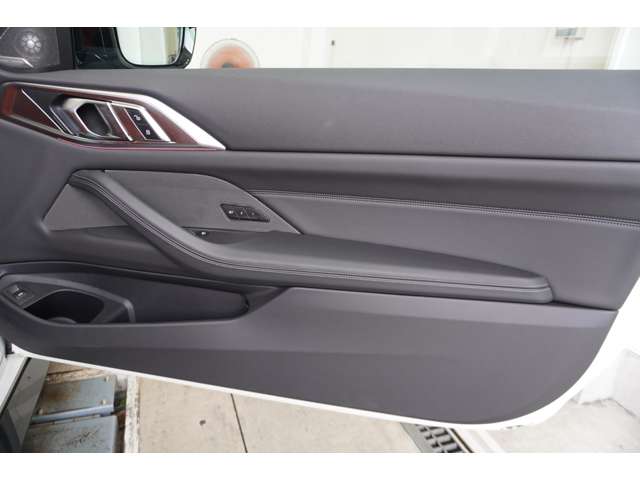 ＢＭＷ Ｍ４クーペ コンペティション Ｍ Ｘドライブ ４ＷＤ R5年 (近畿) 99