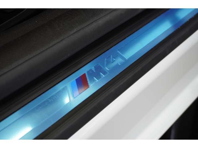 ＢＭＷ Ｍ４クーペ コンペティション Ｍ Ｘドライブ ４ＷＤ R5年 (近畿) 99