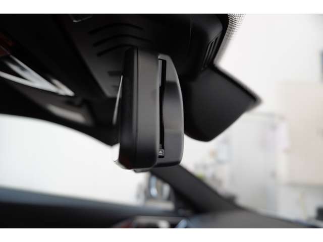 ＢＭＷ Ｍ４クーペ コンペティション Ｍ Ｘドライブ ４ＷＤ R5年 (近畿) 99