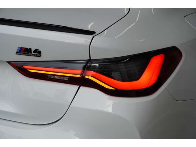 ＢＭＷ Ｍ４クーペ コンペティション Ｍ Ｘドライブ ４ＷＤ R5年 (近畿) 99