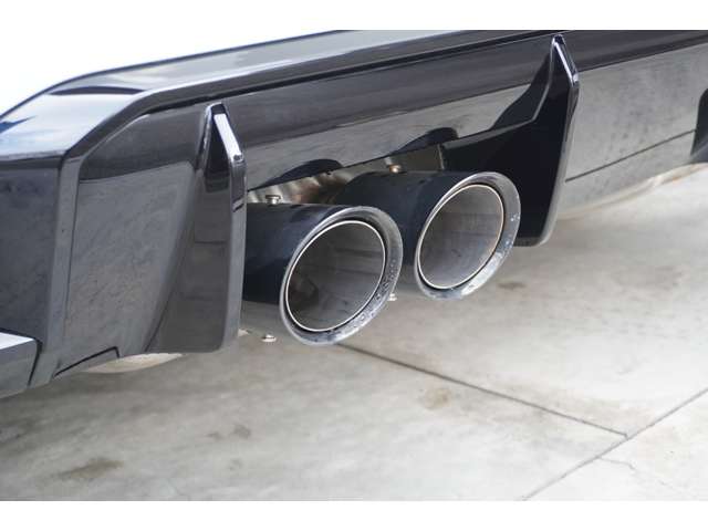 ＢＭＷ Ｍ４クーペ コンペティション Ｍ Ｘドライブ ４ＷＤ R5年 (近畿) 99