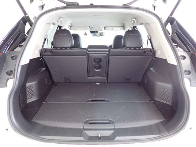 日産 エクストレイル ２．０ ２０ＸＩ Ｖセレクション ２列車 ４ＷＤ R4年 (関東) 99