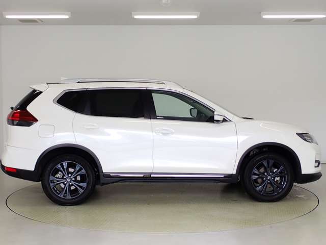 日産 エクストレイル ２．０ ２０ＸＩ Ｖセレクション ２列車 ４ＷＤ R4年 (関東) 99