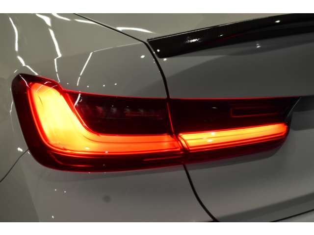 ＢＭＷ ３シリーズ ３３０ｉ　Ｍスポーツ R1年 (関東) 99