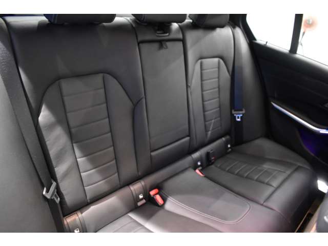 ＢＭＷ ３シリーズ ３３０ｉ　Ｍスポーツ R1年 (関東) 99