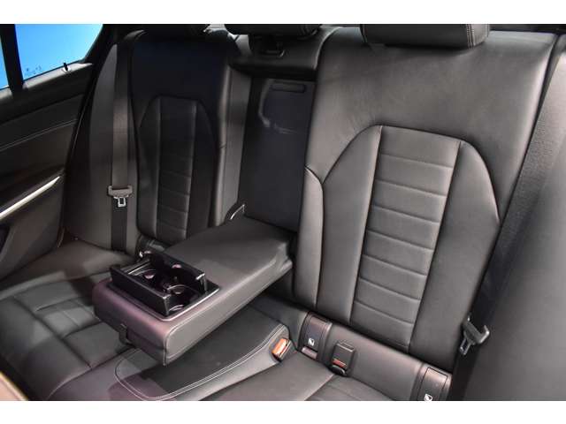 ＢＭＷ ３シリーズ ３３０ｉ　Ｍスポーツ R1年 (関東) 99