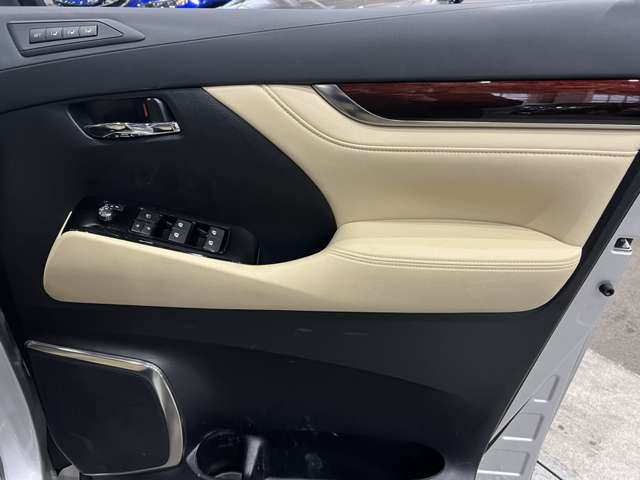 トヨタ ヴェルファイア ２．５ Ｖ H27年 (関東) 99