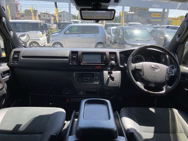 トヨタ ハイエースバン ２．８ スーパーＧＬ ダークプライムＩＩ ロングボディ ディーゼルターボ ４ＷＤ R4年 (東北) 99