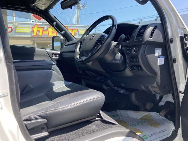 トヨタ ハイエースバン ２．８ スーパーＧＬ ダークプライムＩＩ ロングボディ ディーゼルターボ ４ＷＤ R4年 (東北) 99