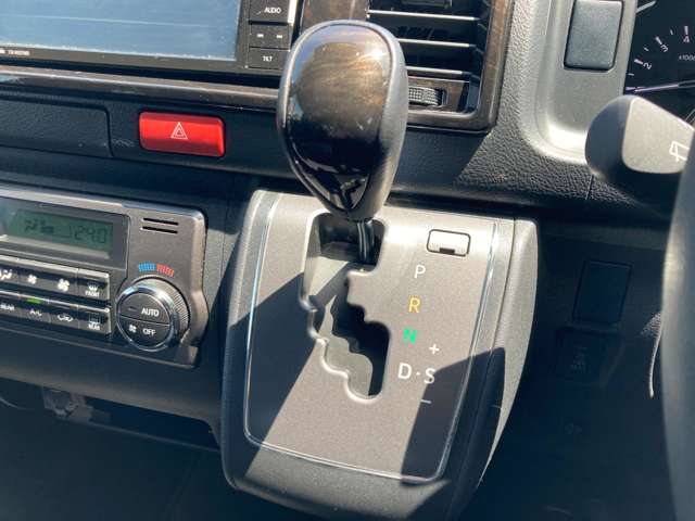 トヨタ ハイエースバン ２．８ スーパーＧＬ ダークプライムＩＩ ロングボディ ディーゼルターボ ４ＷＤ R4年 (東北) 99