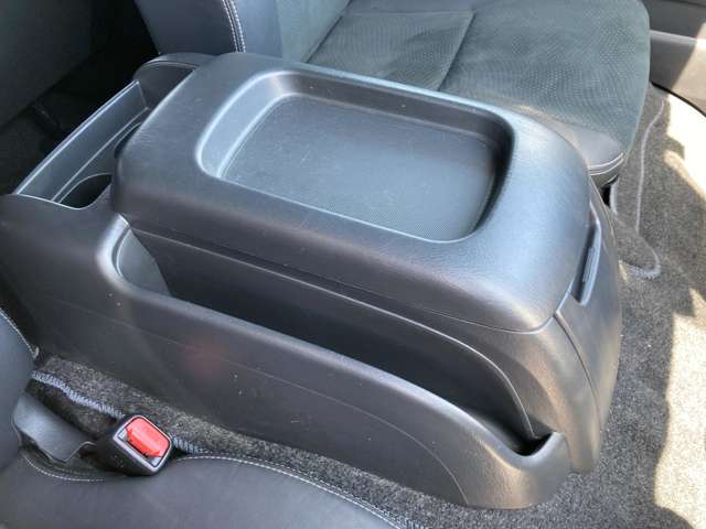 トヨタ ハイエースバン ２．８ スーパーＧＬ ダークプライムＩＩ ロングボディ ディーゼルターボ ４ＷＤ R4年 (東北) 99