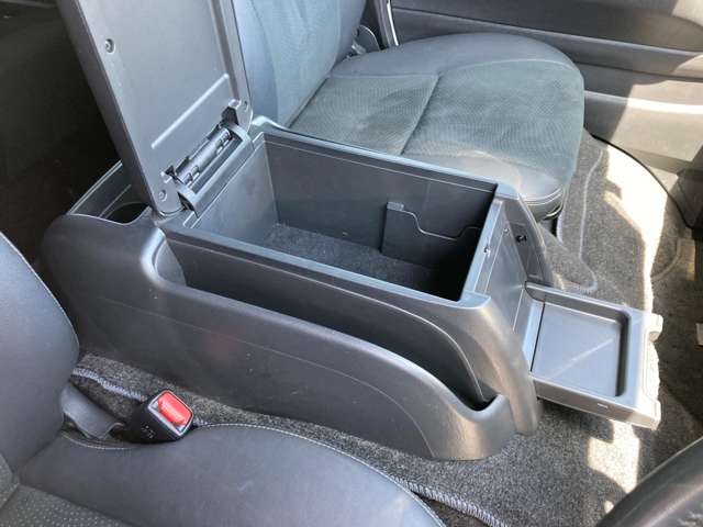 トヨタ ハイエースバン ２．８ スーパーＧＬ ダークプライムＩＩ ロングボディ ディーゼルターボ ４ＷＤ R4年 (東北) 99